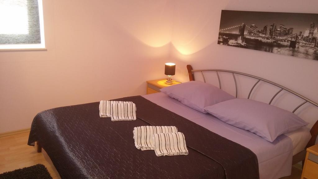 Apartments Roncevic Zadar Room photo